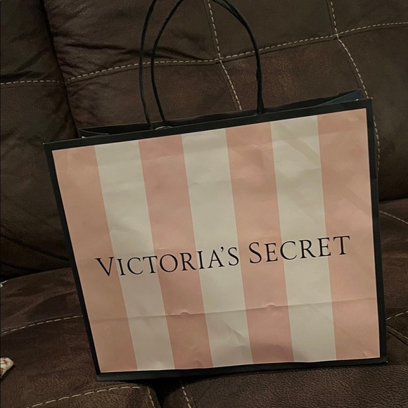 Victoria's Secret Peach and Cream Striped Gift Bag - Picture 5 of 6